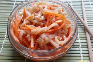 Закуска из моркови с кальмарами