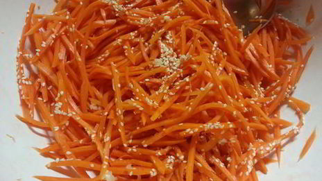 закуска из моркови с кальмарами