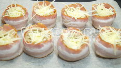 закуска шампиньоны в беконе