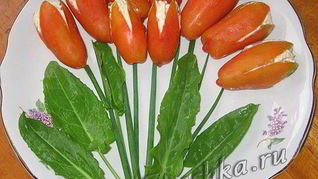 Закуска Тюльпаны из помидоров с сыром